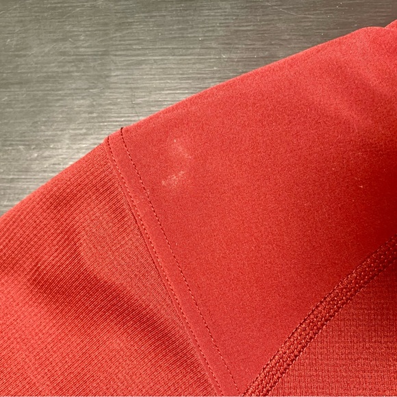 REI 1/2 Zip Lightweight Active/Baselayer - Picture 7 of 7